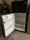 Frigidaire Top Freezer Refrigerator in Black