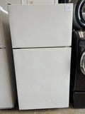 Kenmore Top Freezer Refrigerator in White